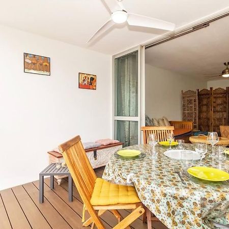 Exotica - En Plein Coeur De St Gilles Les Bains Apartment Сен Жилс ле Бен Екстериор снимка