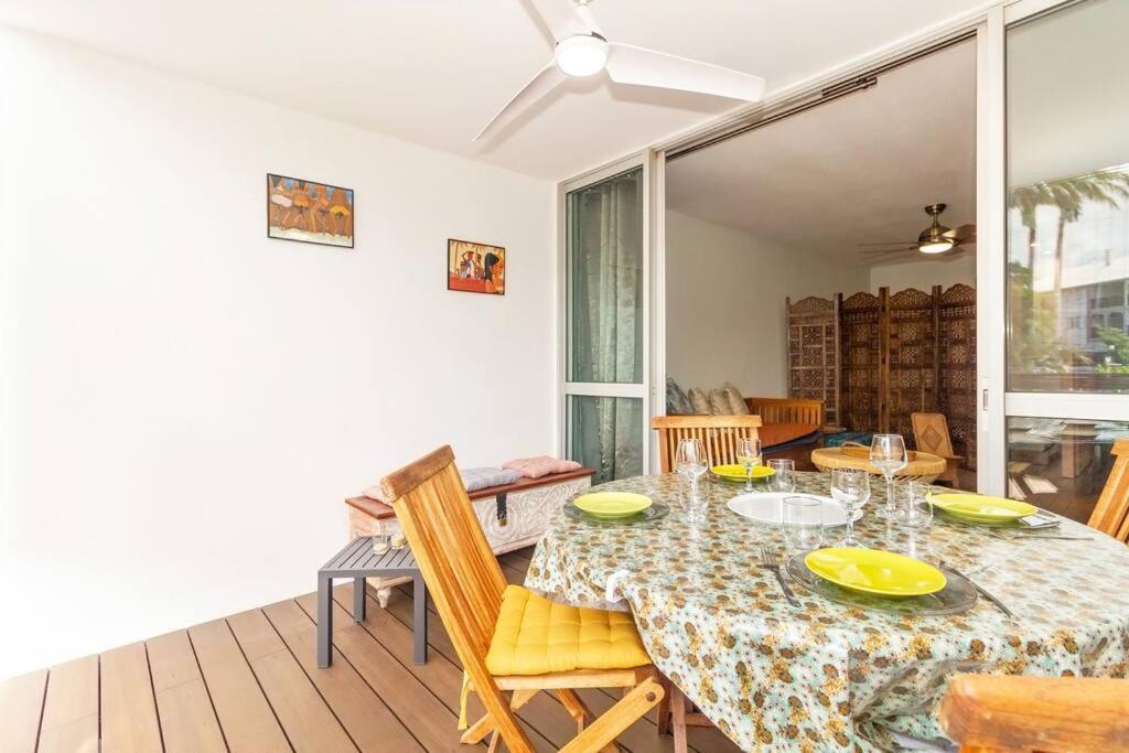 Exotica - En Plein Coeur De St Gilles Les Bains Apartment Сен Жилс ле Бен Екстериор снимка